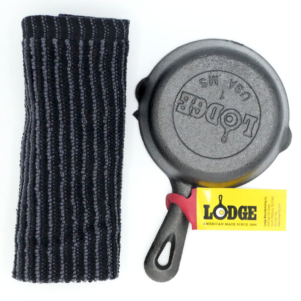 PIT BOSS GENUINE ACCESSORY - 68003 14 INCH CAST IRON SKILLET