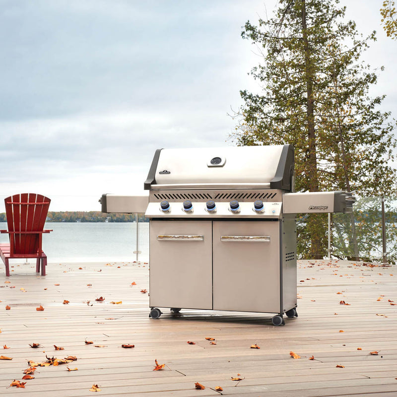 Napoleon Prestige P665 Propane Gas Grill 5 Burner 60,000 BTU Stainless Steel