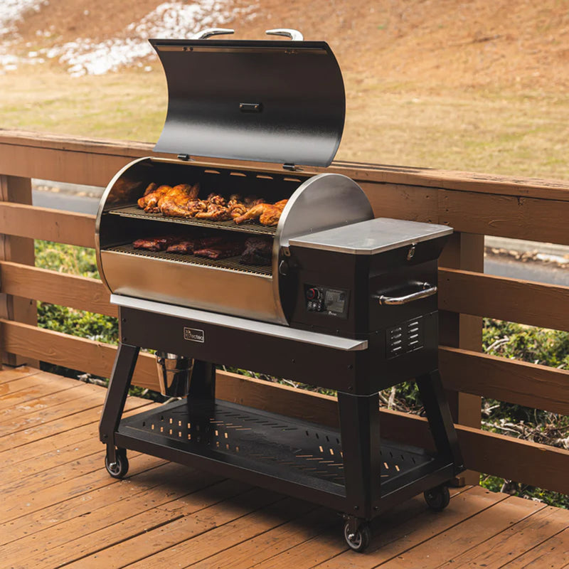Recteq Backyard Beast 1200 Wood Pellet Grill 180F-700F 30 Pound Hopper RT-1200BB