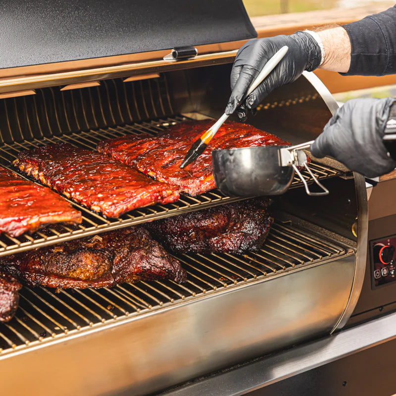 Recteq Backyard Beast 1200 Wood Pellet Grill 180F-700F 30 Pound Hopper RT-1200BB